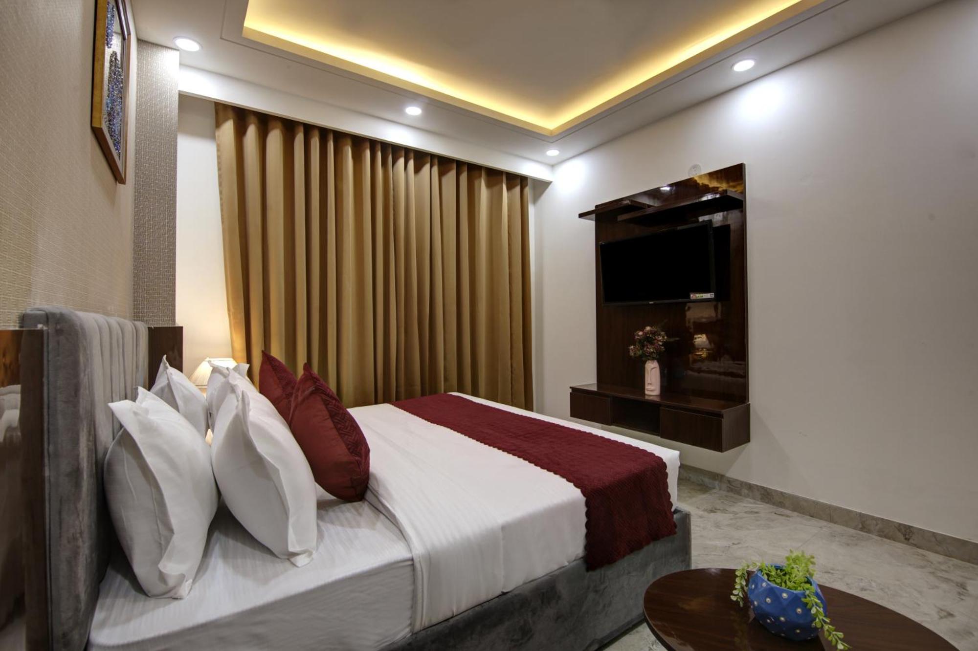Limewood Stay - Millennium Huda City Center Gurgaon Luaran gambar