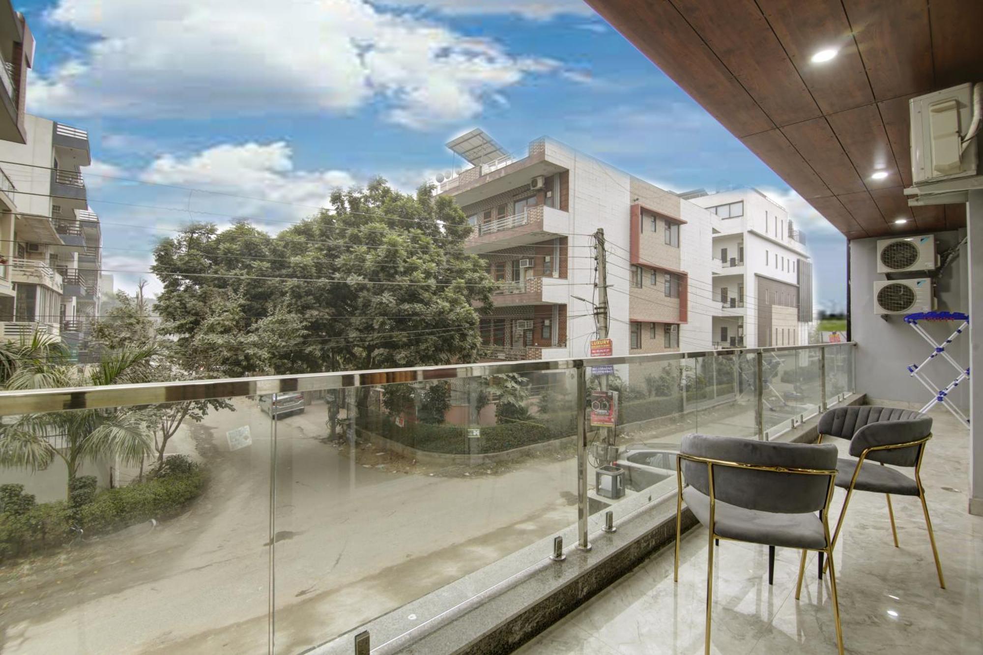 Limewood Stay - Millennium Huda City Center Gurgaon Luaran gambar